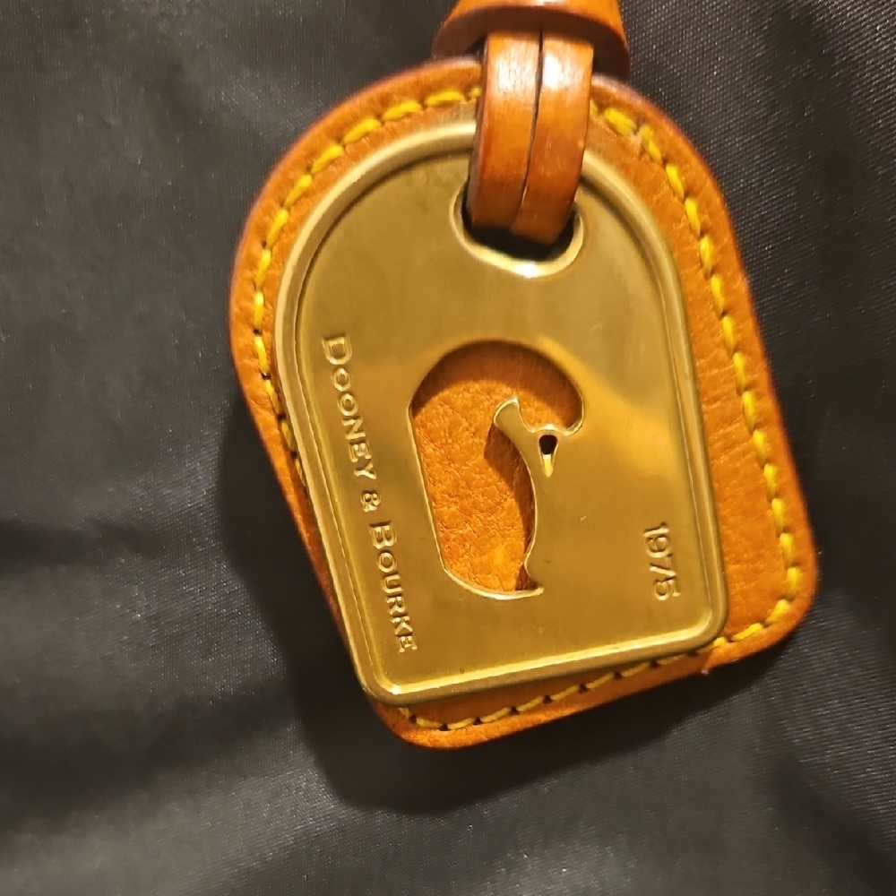 Dooney & Bourke Black and Tan Shoulder Bag - Picture 7 of 9